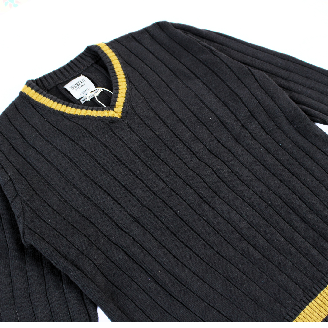 Mens black and yellow sweater