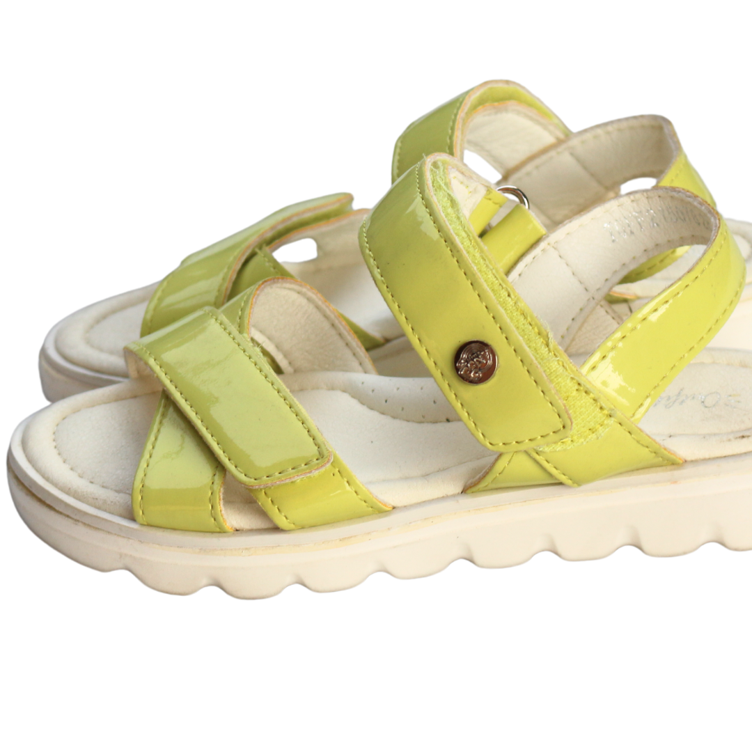 Girls yellow sandle