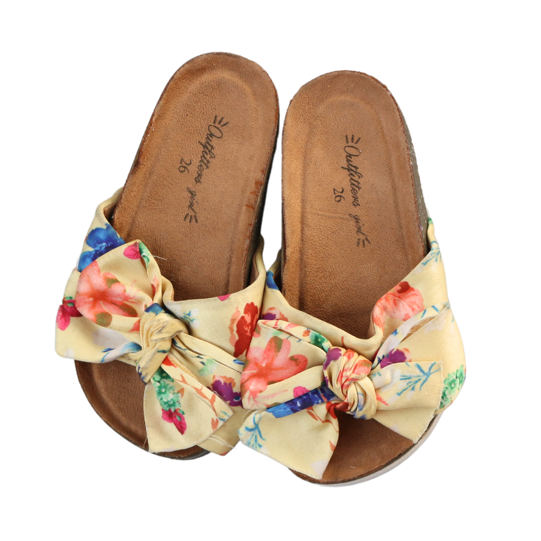 Girls yellow bow slippers