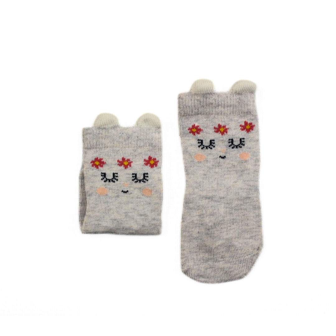 Girls gray rubber socks