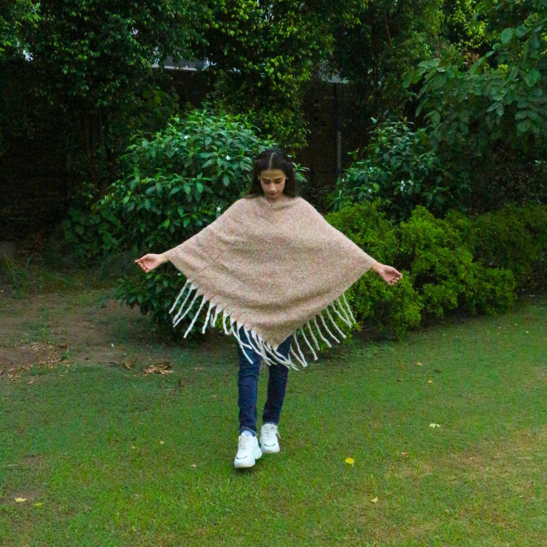 Ladies brown textured poncho